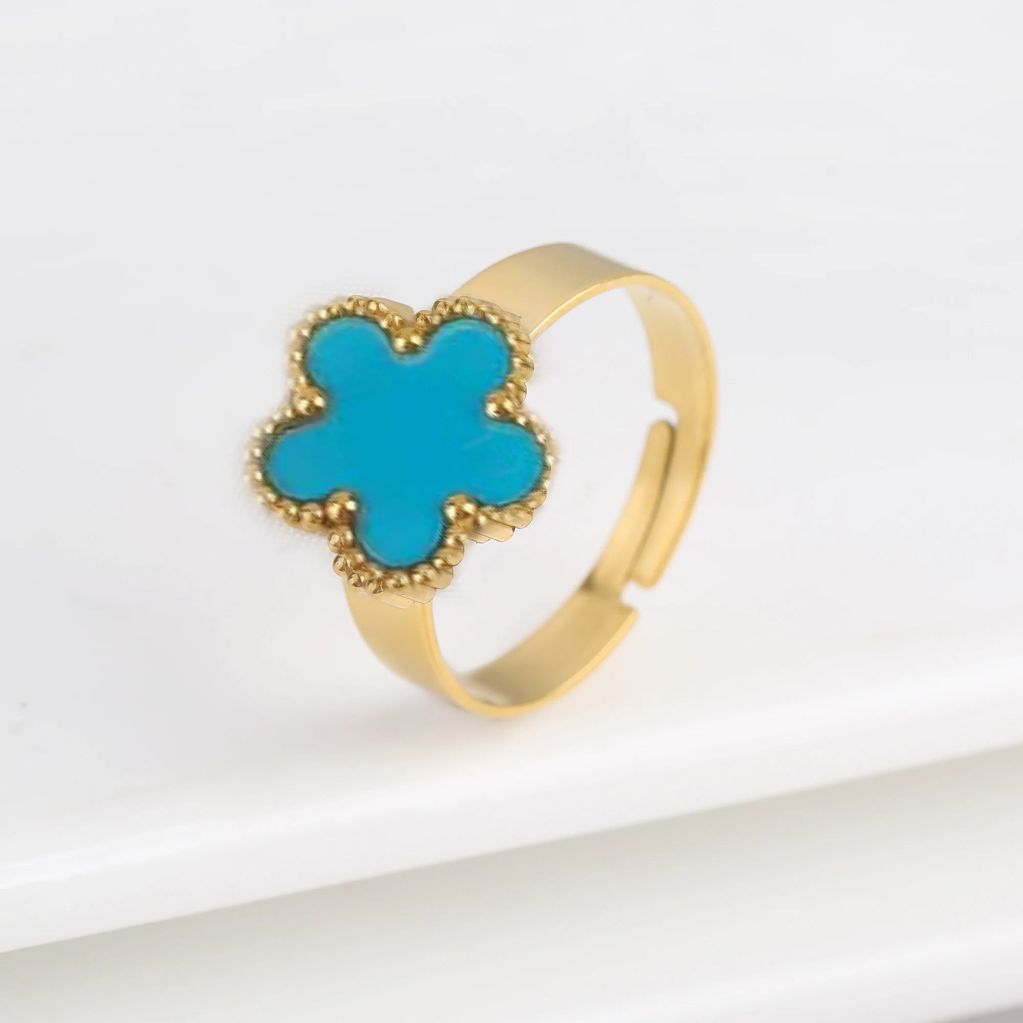 Clover Aura Ring